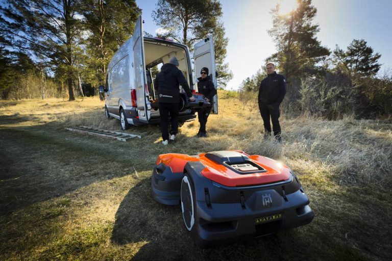 Alla fairways på Bodaholm klipps nu av robotar