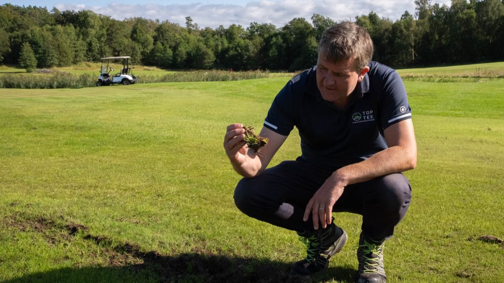 Stuart Cooper gillar vad han ser på GolfStar Lunna. "Tillväxten efter renoveringen i år går riktigt bra".