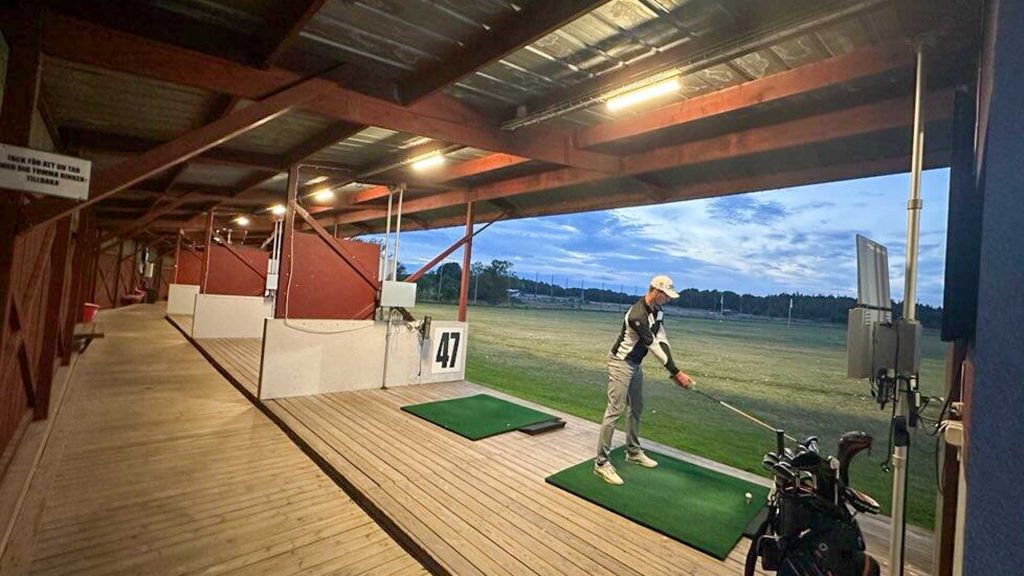 Eljus på GolfStar Kista Golfcenter.